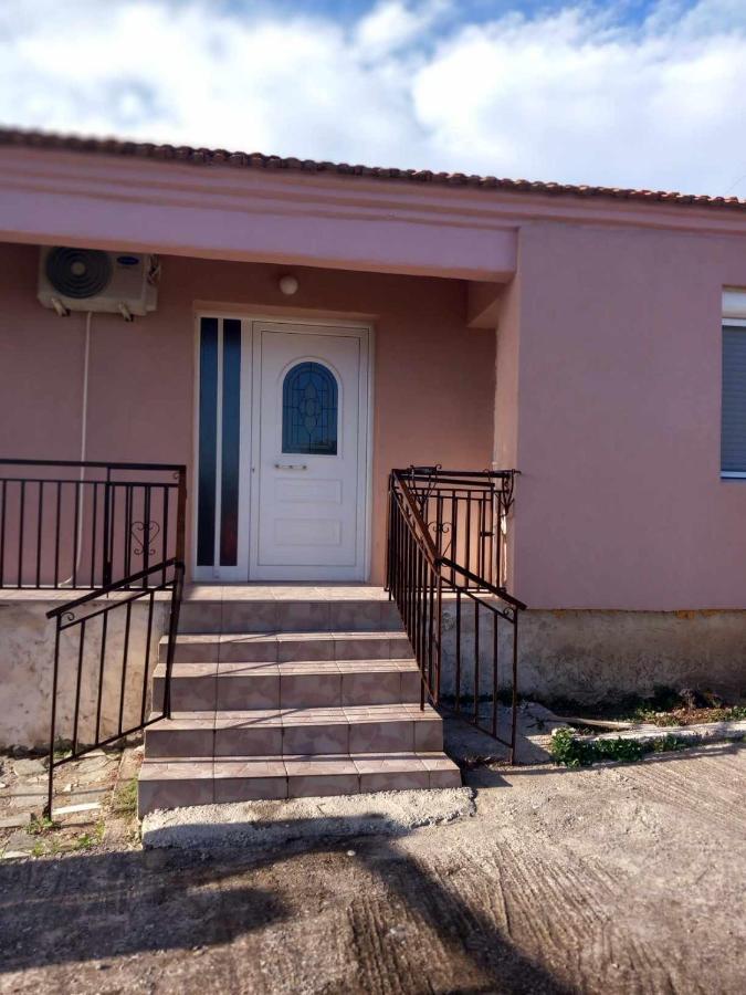 Вилла Μονοκατοικια 3 Δωματιων Катерини Экстерьер фото